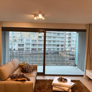Elegant One Bedroom Apartment With Sea Views & Pool In Crystal Residence Oostende